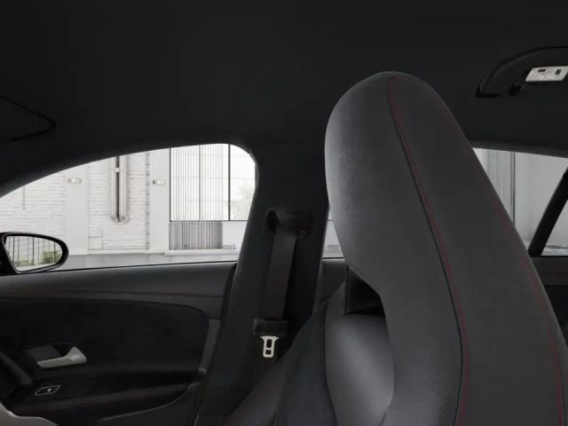 Mercedes-Benz CLA 200 AMG Line Shooting Brake