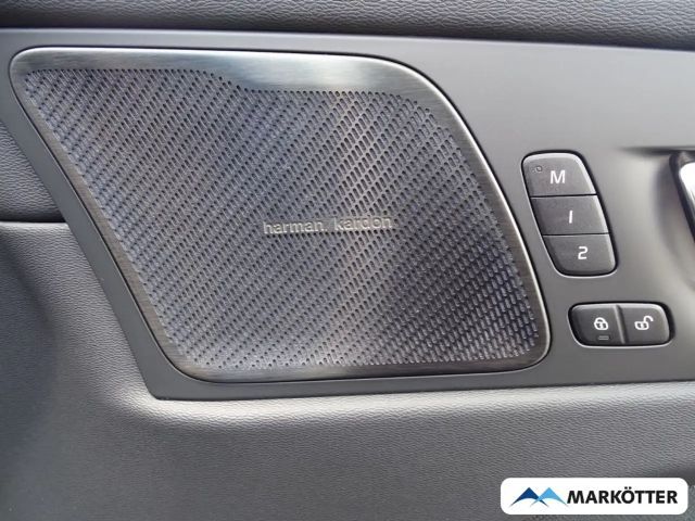 Volvo XC60 AWD Dark Ultimate