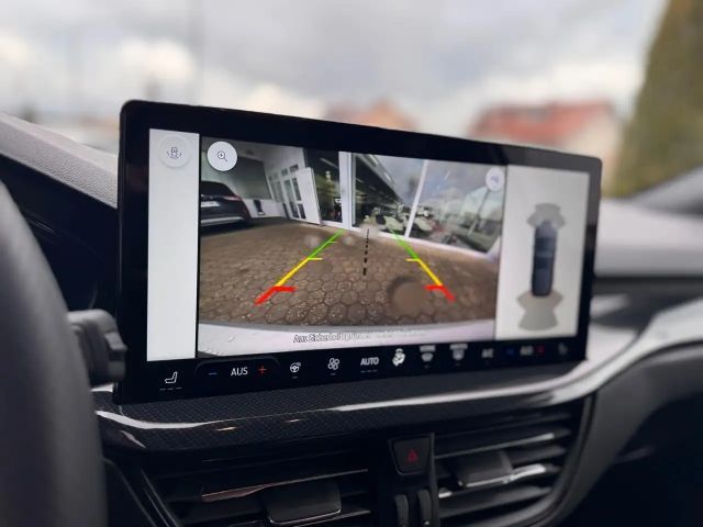 Ford Focus ST Line Wagon