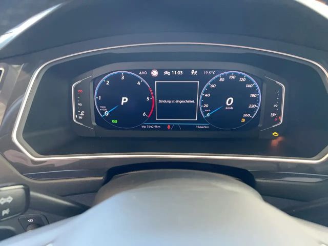 Volkswagen Tiguan 4Motion Allspace DSG R-Line