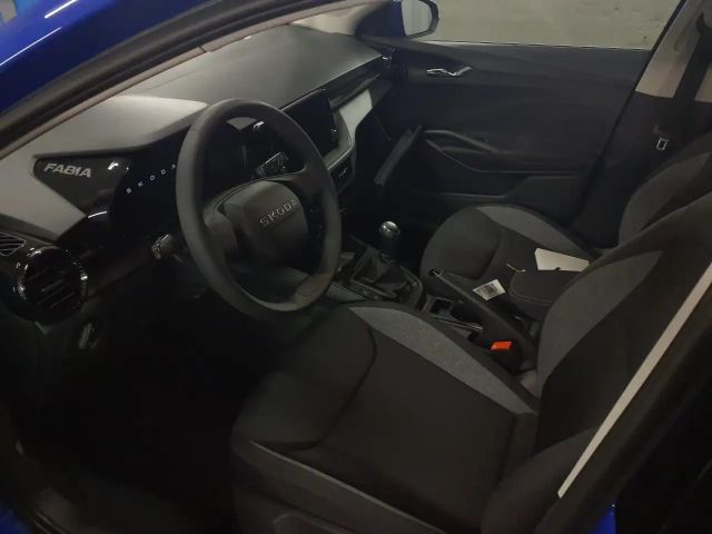 Skoda Fabia Essence 1.0 LED/Klima/Einparkhilfe