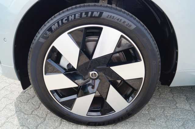 Volvo XC60 AWD Dark Plus T6