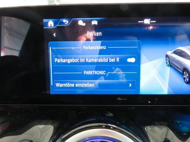 Mercedes-Benz GLA 200 AMG Line GLA 200 d