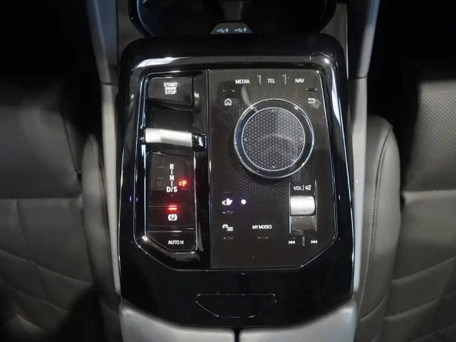 BMW 520 520i M-Sport Sedan