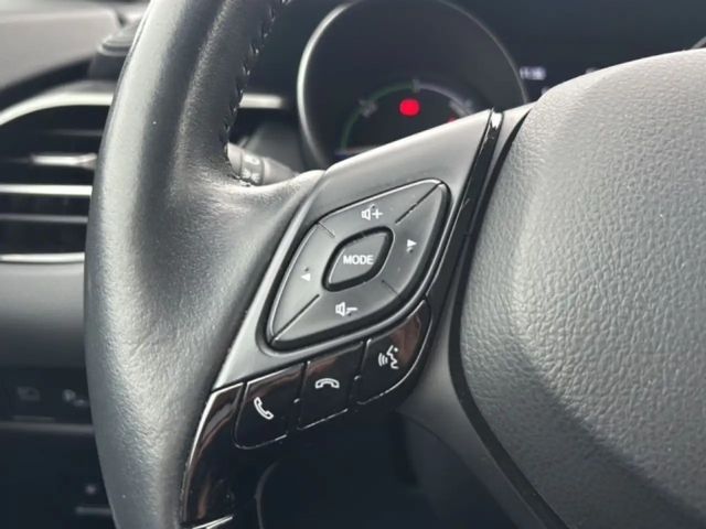 Toyota C-HR Hybride Team D