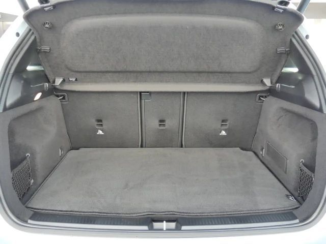 Mercedes-Benz B 180 Progressive