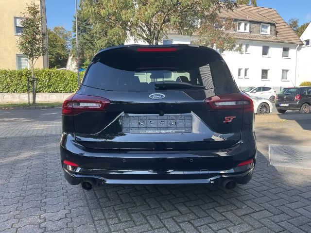 Ford Focus EcoBoost ST Line Wagon