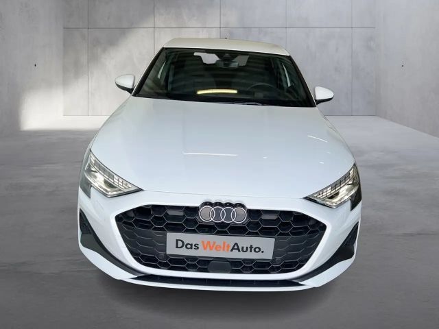 Audi A3 30 TFSI Sedan