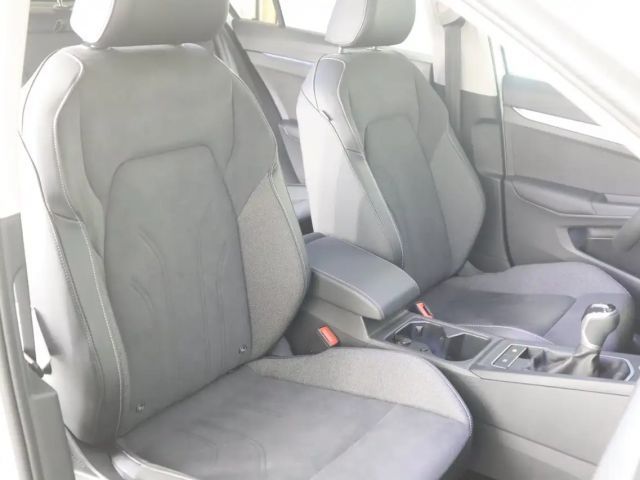 Volkswagen Golf Rabbit TSI