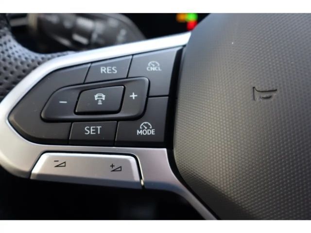 Volkswagen Tiguan 1.5 eTSI IQ.Drive R-Line