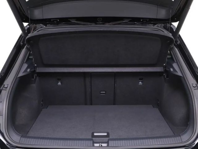 Volkswagen T-Roc 1.5 TSI DSG IQ.Drive R-Line