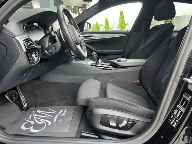 BMW 530 530d M-Sport Sedan xDrive