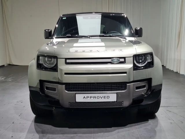 Land Rover Defender 110 D300 Dynamic SE