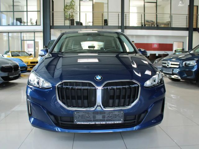 BMW 220 220i Active Tourer