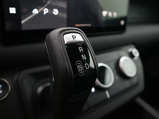 Land Rover Defender AWD D300 Dynamic SE