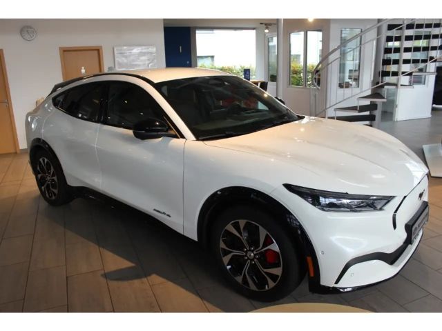 Ford Mustang Mach-E AWD