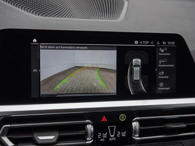 BMW 330 330e M-Sport Touring