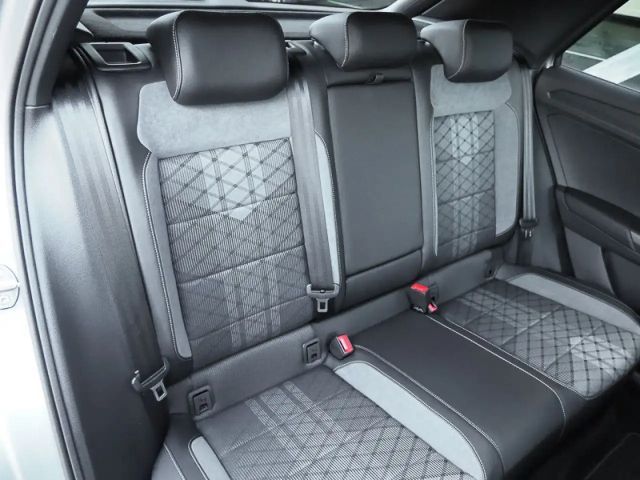 Volkswagen T-Roc 1.5 TSI DSG R-Line Style