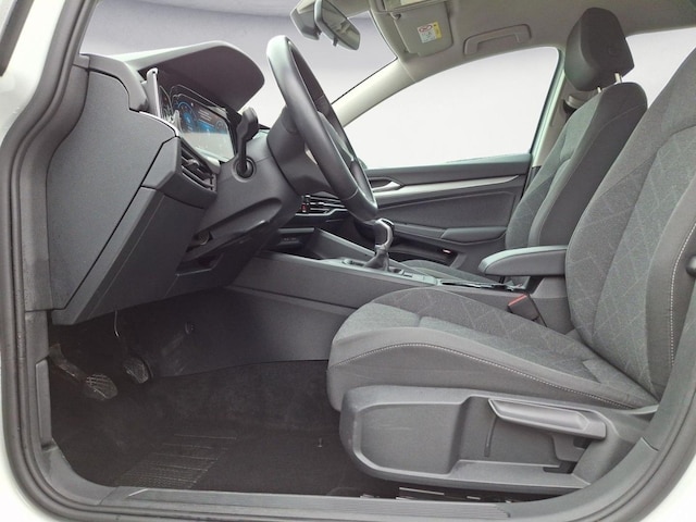 Volkswagen Golf Life Variant