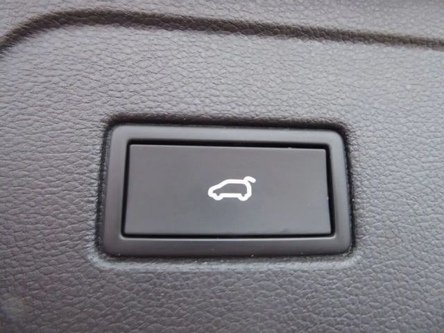 Volkswagen Touran 2,0 TDI *STANDHEIZUNG*ALCANTARA*