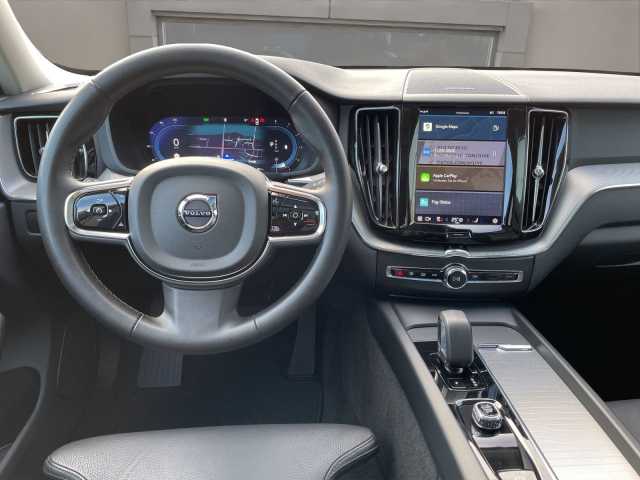 Volvo XC60 Business Dark Plus