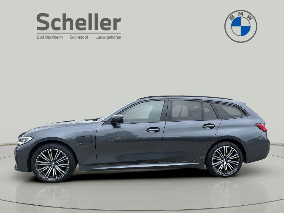 BMW 330 330e Touring xDrive