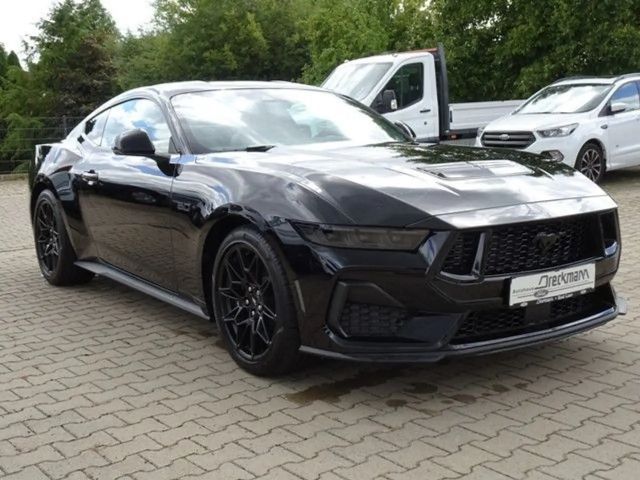 Ford Mustang Fastback GT 5.0 V8