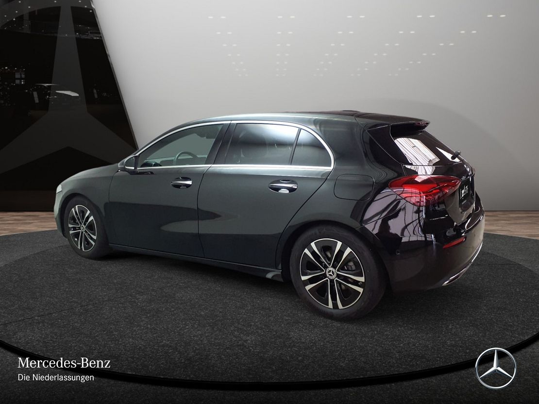 Mercedes-Benz A 180 A 180 d