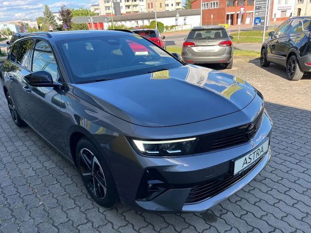 Opel Astra GS-Line Grand Sport
