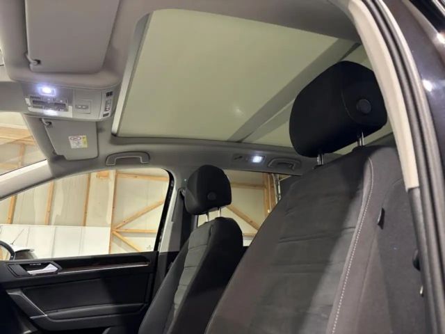 Volkswagen Touran DSG