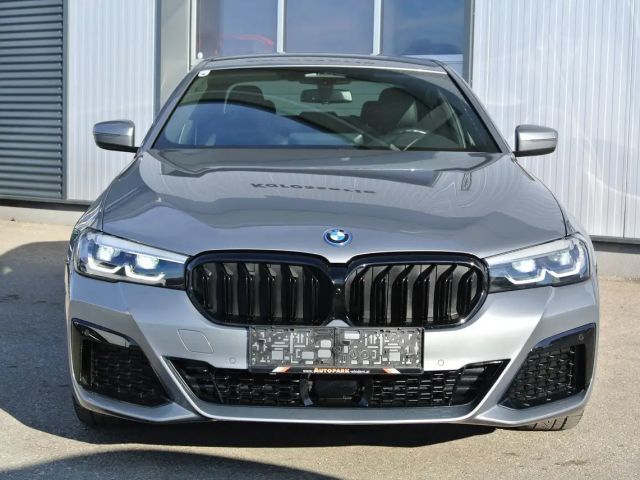 BMW 530 530e M-Sport Sedan xDrive