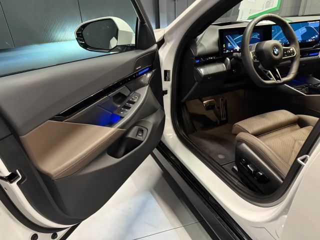 BMW 520 520d M-Sport Touring