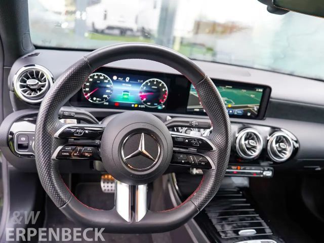 Mercedes-Benz A 200 AMG Line