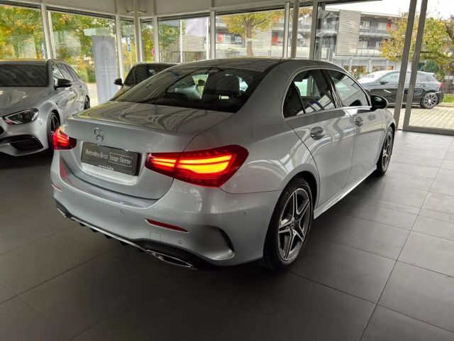 Mercedes-Benz A 180 AMG Line