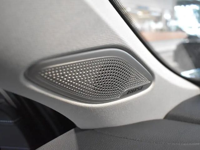 MG Marvel R Performance Tri-motor AWD