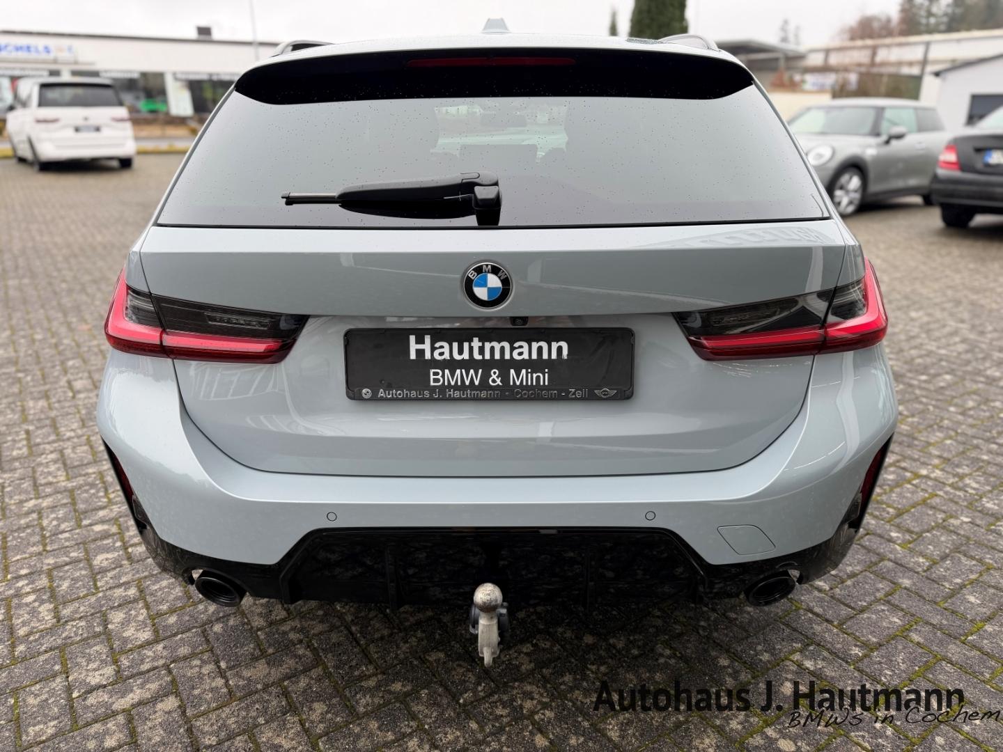 BMW 320 320d M-Sport Touring xDrive