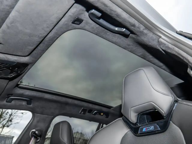 BMW M5 Touring Comf.Pak. PANO ACC AHK 360°KAM RFK LED