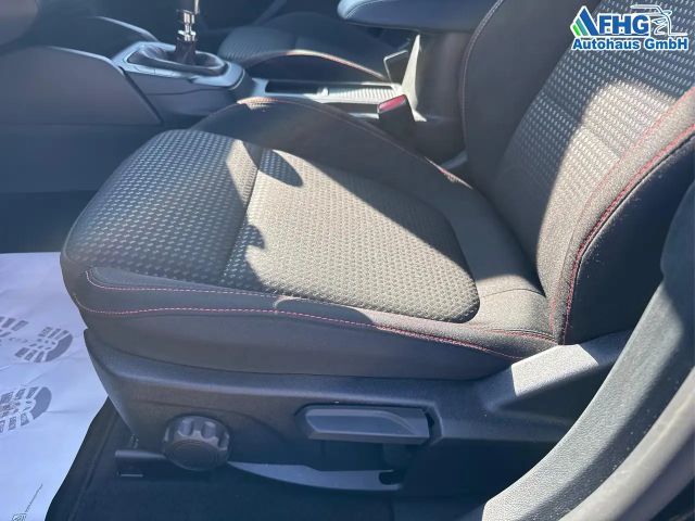 Ford Focus EcoBoost ST Line Style Wagon