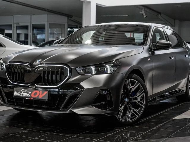 BMW 520 520d M-Sport Sedan xDrive