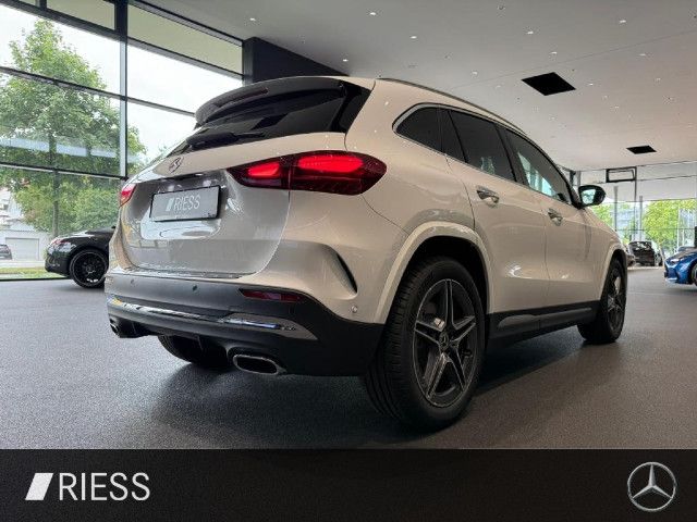 Mercedes-Benz GLA 220 4MATIC AMG Line GLA 220 d
