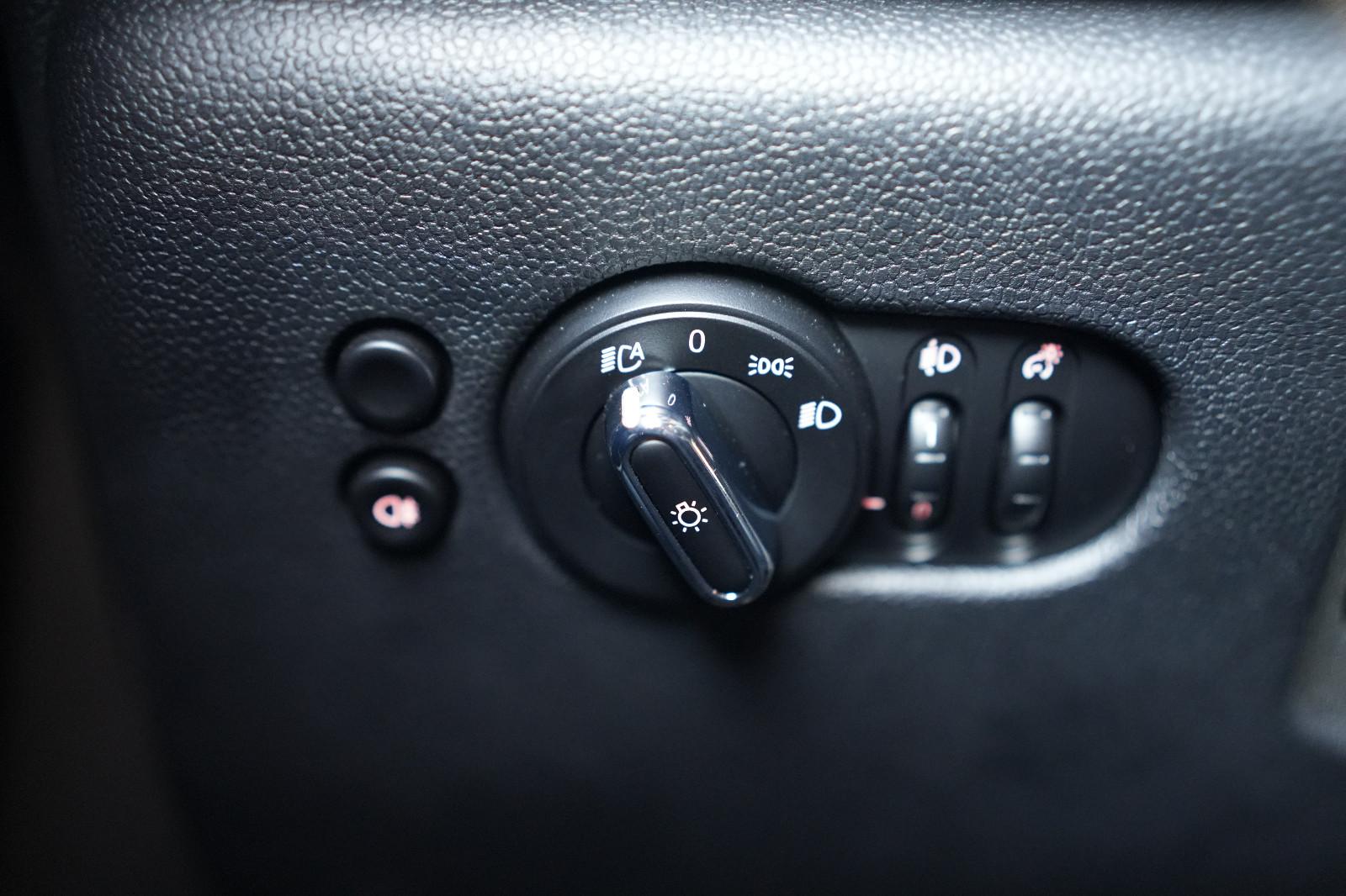 MINI Cooper John Cooper Works