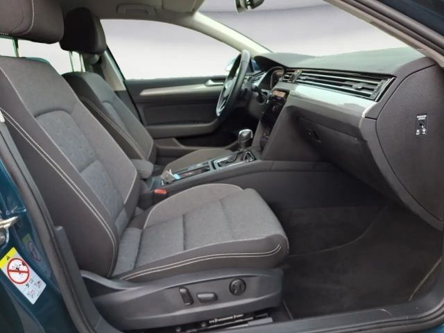 Volkswagen Passat 1.5 TSI Business DSG Variant