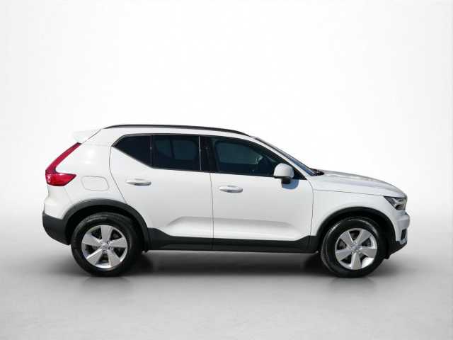 Volvo XC40 Core