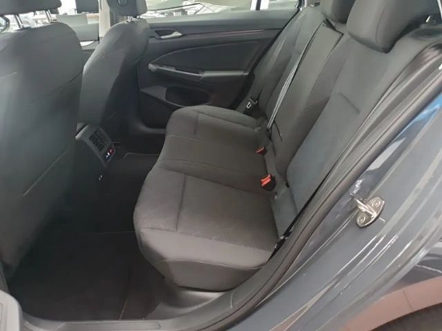 Volkswagen Golf 1.0 TSI Life Variant