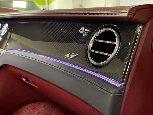 Bentley Continental GTC V8