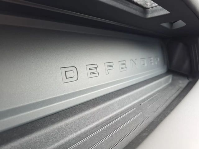 Land Rover Defender 110 D300 Dynamic HSE