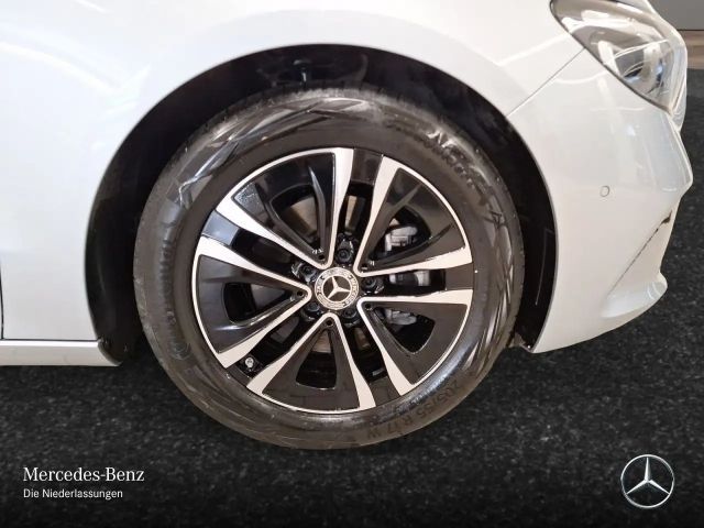 Mercedes-Benz B 200 Progressive Sedan