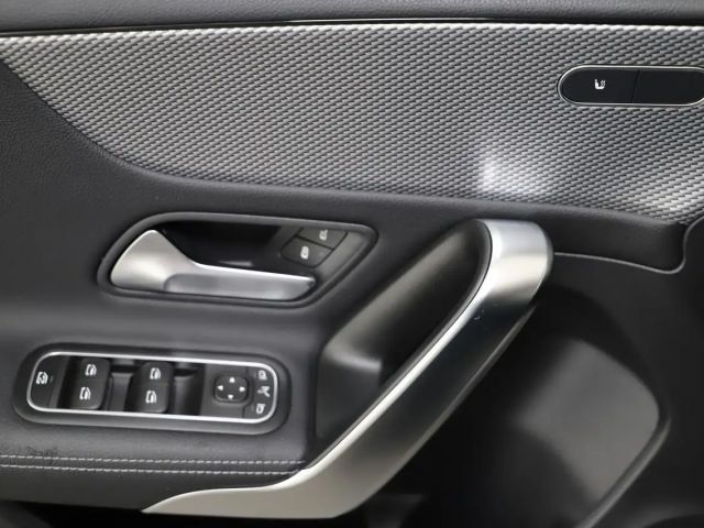 Mercedes-Benz A 250 Progressive