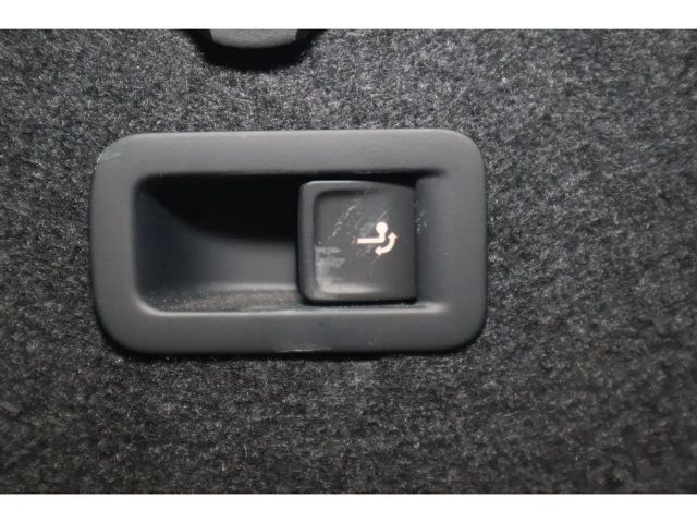 Volkswagen Golf 1.5 eTSI DSG Variant