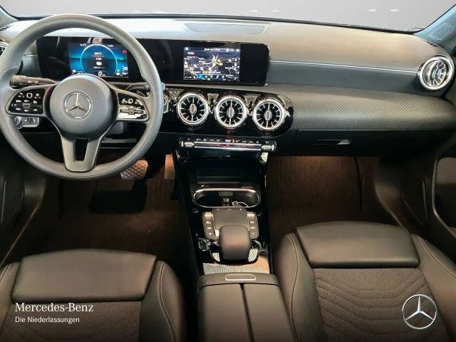 Mercedes-Benz A 250 A 250 e Style